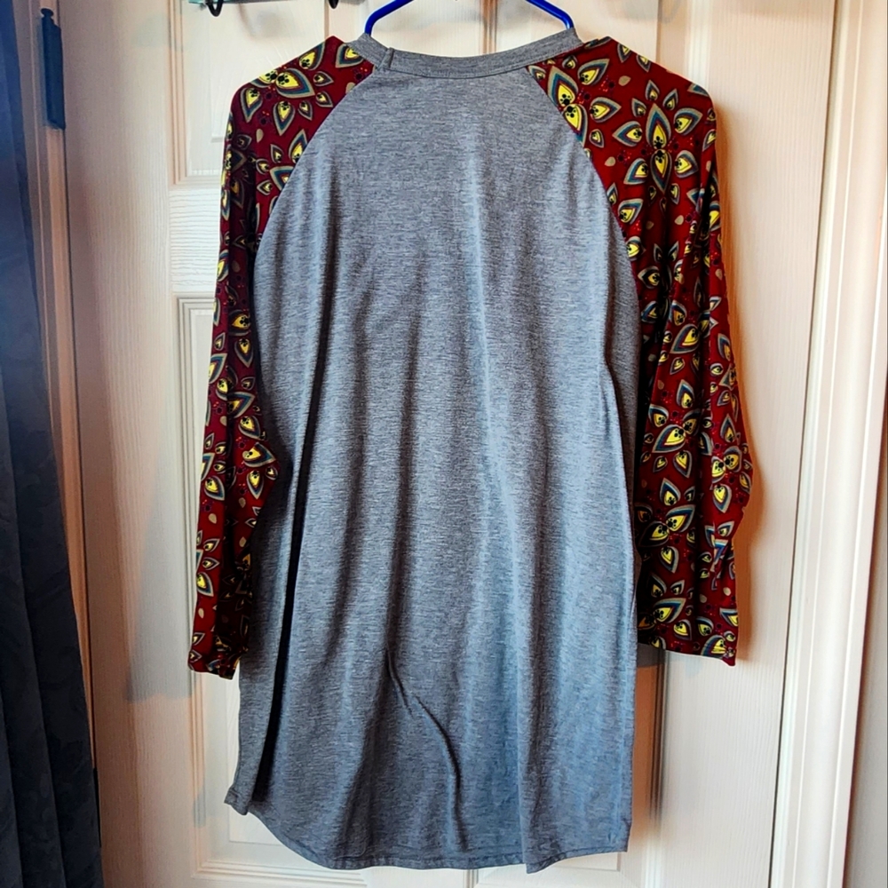 LulaRoe Randy Tee - Picture 2 of 3